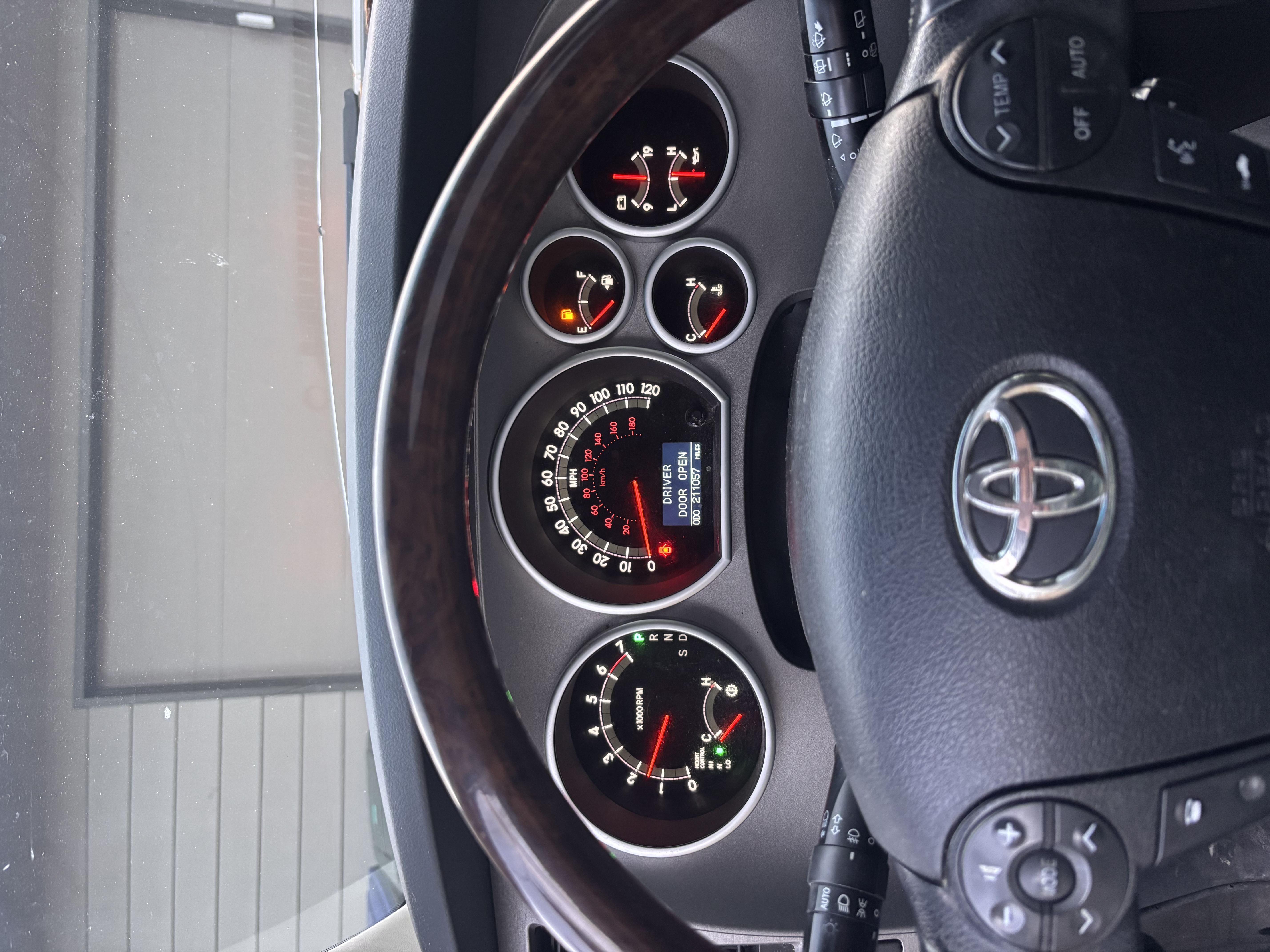 Used 2010 Toyota Sequoia Platinum AWD/4WD image 15