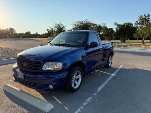 Used 2003 Ford F150 Lightning image 12