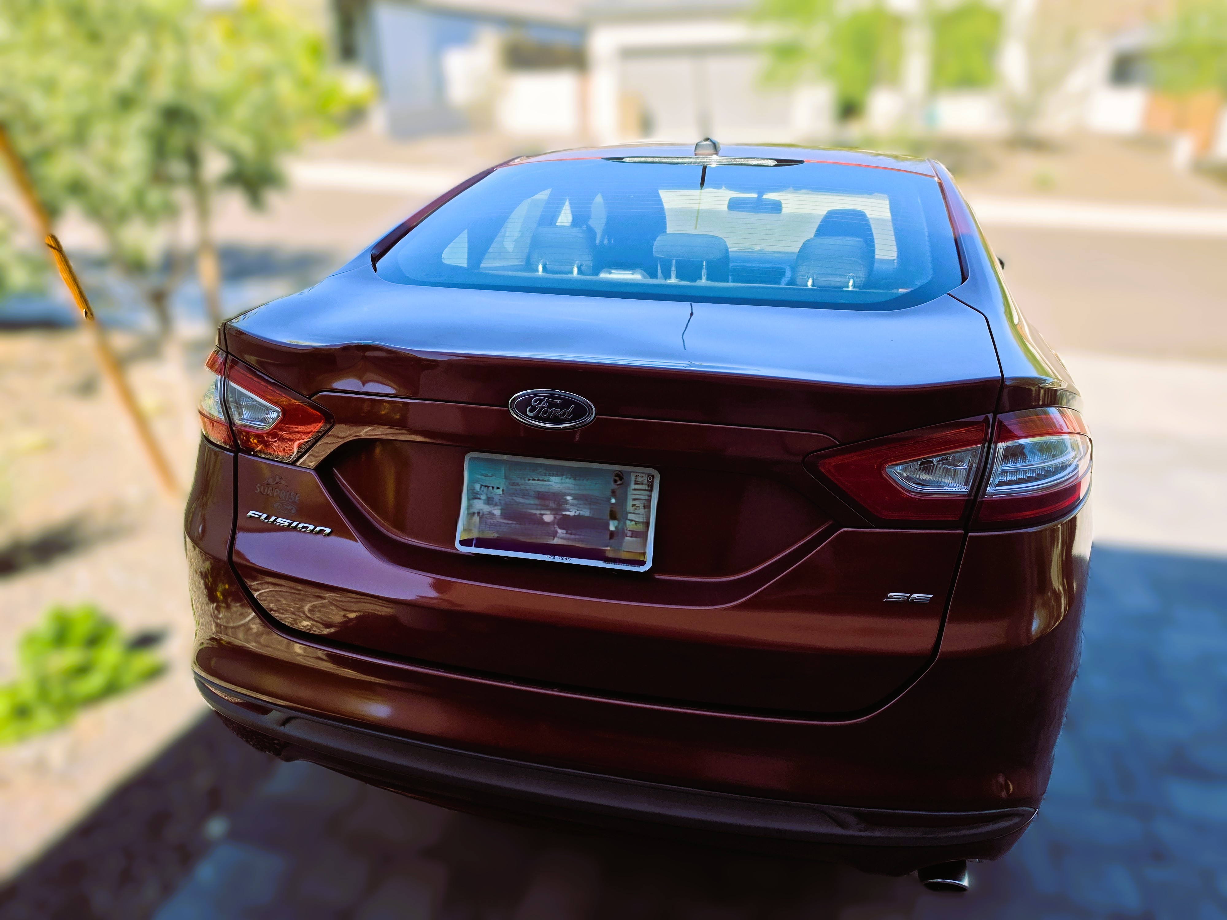 Used 2014 Ford Fusion SE FWD image 2