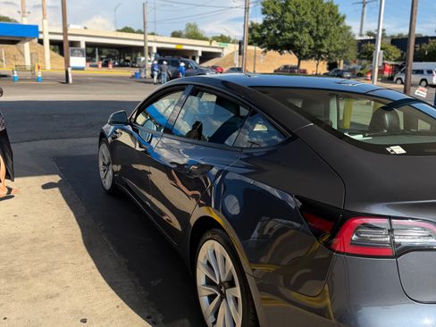 Used 2023 Tesla Model 3 Standard Range RWD image 5