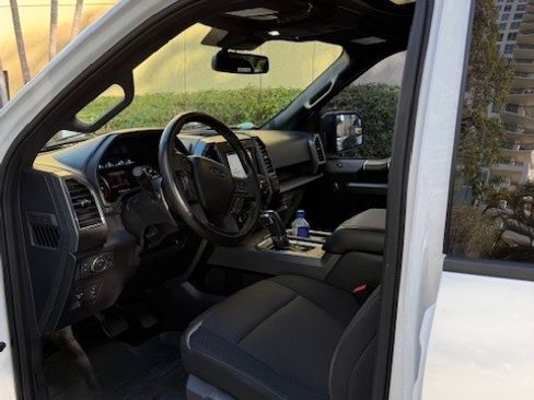 Used 2019 Ford F150 XLT w/ Equipment Group 302A Luxury image 8