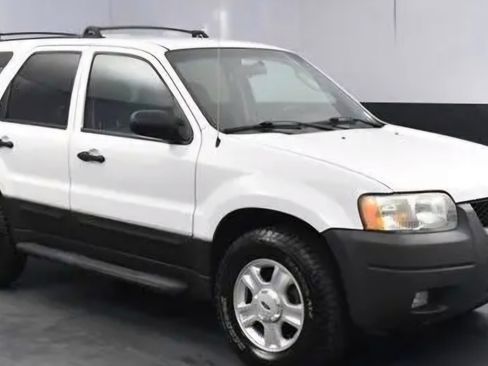 Used 2002 Ford Escape XLT image 1