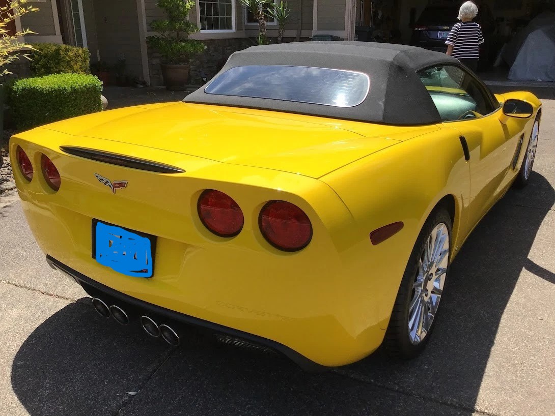 Used 2006 Chevrolet Corvette Convertible w/ Performance Package RWD image 4