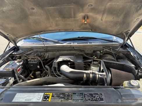 Used 2003 Ford F150 Lariat AWD/4WD image 13