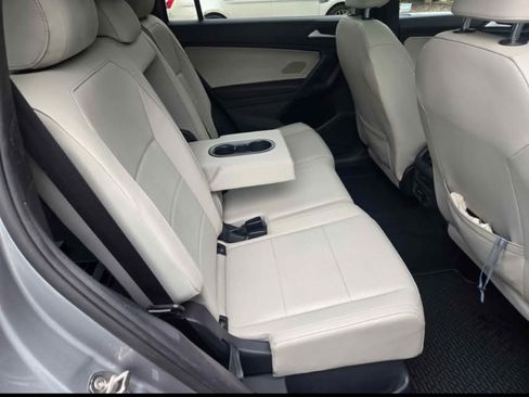 Used 2021 Volkswagen Tiguan SE R-Line image 13