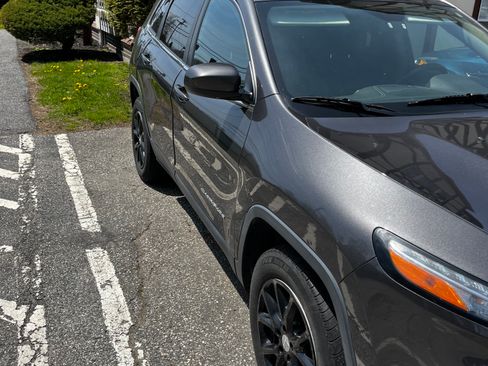 Used 2014 Jeep Cherokee Latitude w/ Comfort/Convenience Group AWD/4WD image 4