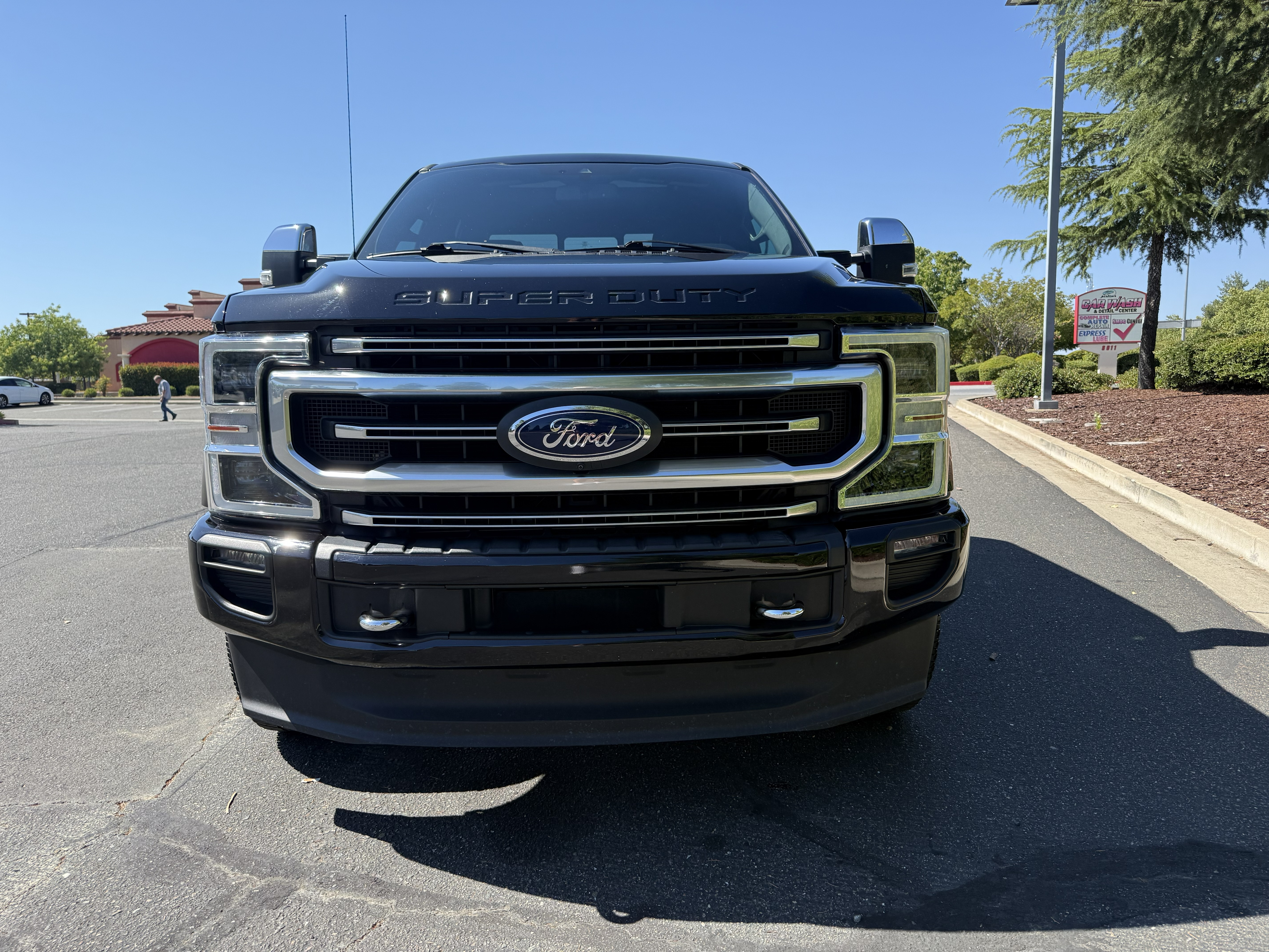 Used 2020 Ford F250 Platinum w/ FX4 Off-Road Package AWD/4WD image 5