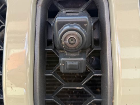 Used 2020 Jeep Gladiator Rubicon image 11