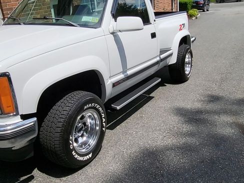 Used 1992 GMC Sierra 1500 SLE image 2
