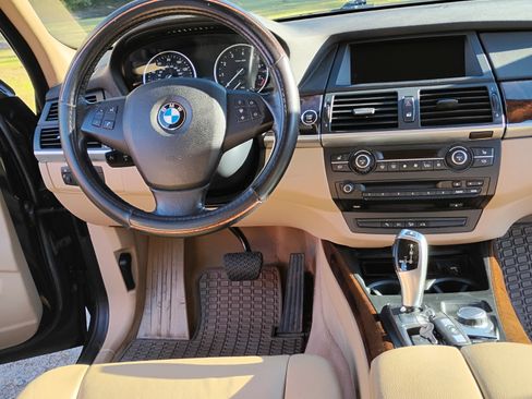 Used 2009 BMW X5 xDrive30i image 10