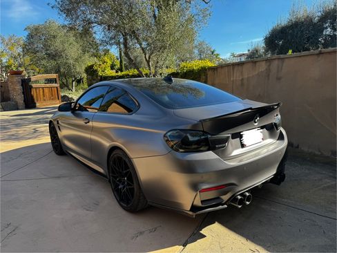 Used 2017 BMW M4 Coupe RWD image 6
