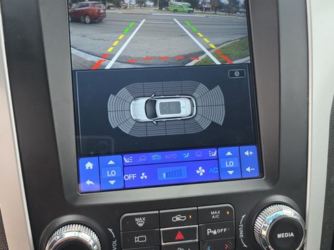 Used 2015 Ford Explorer Limited image 5