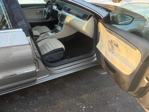 Used 2009 Volkswagen CC Sport image 22