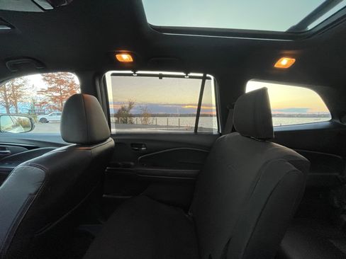 Used 2022 Honda Pilot Black Edition image 26