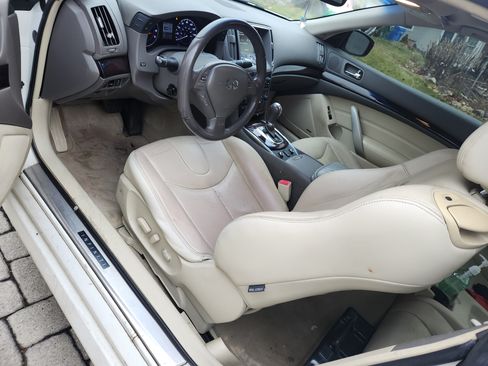 Used 2012 INFINITI G37 x Coupe w/ Premium Pkg image 8