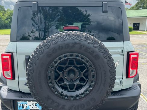 Used 2023 Ford Bronco Black Diamond w/ Sasquatch Package AWD/4WD image 6