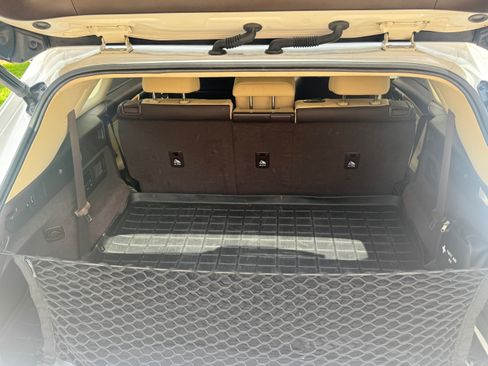 Used 2018 Lexus RX 350L FWD image 11