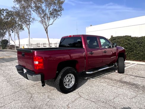 Used 2007 Chevrolet Silverado 1500 LT w/ 1LT Convenience Package image 2