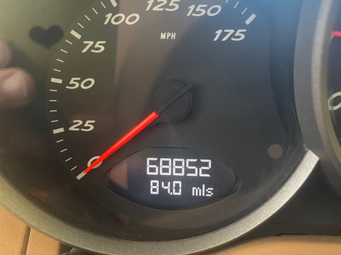 Used 2005 Porsche Boxster image 2