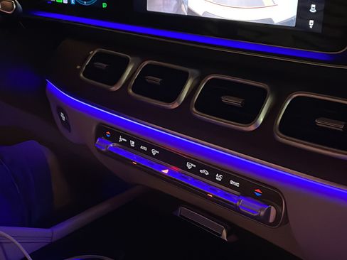 Used 2022 Mercedes-Benz GLS 450 450 4MATIC Sport Utility 4D image 10