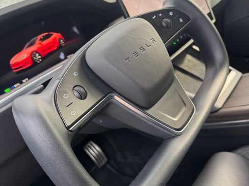 Used 2022 Tesla Model S Standard Range image 13