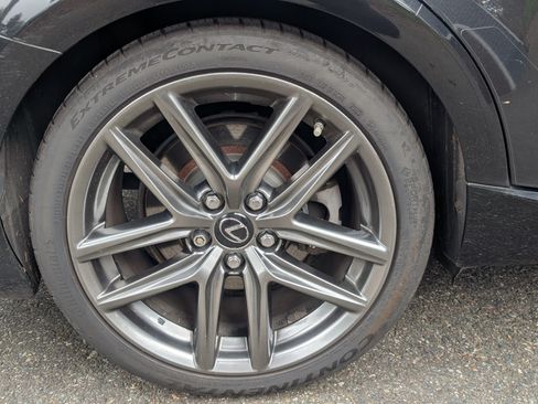 Used 2018 Lexus IS 300 F Sport w/ F Sport Package image 15