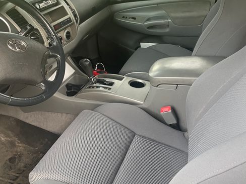 Used 2007 Toyota Tacoma Pickup 4D 6 ft image 8
