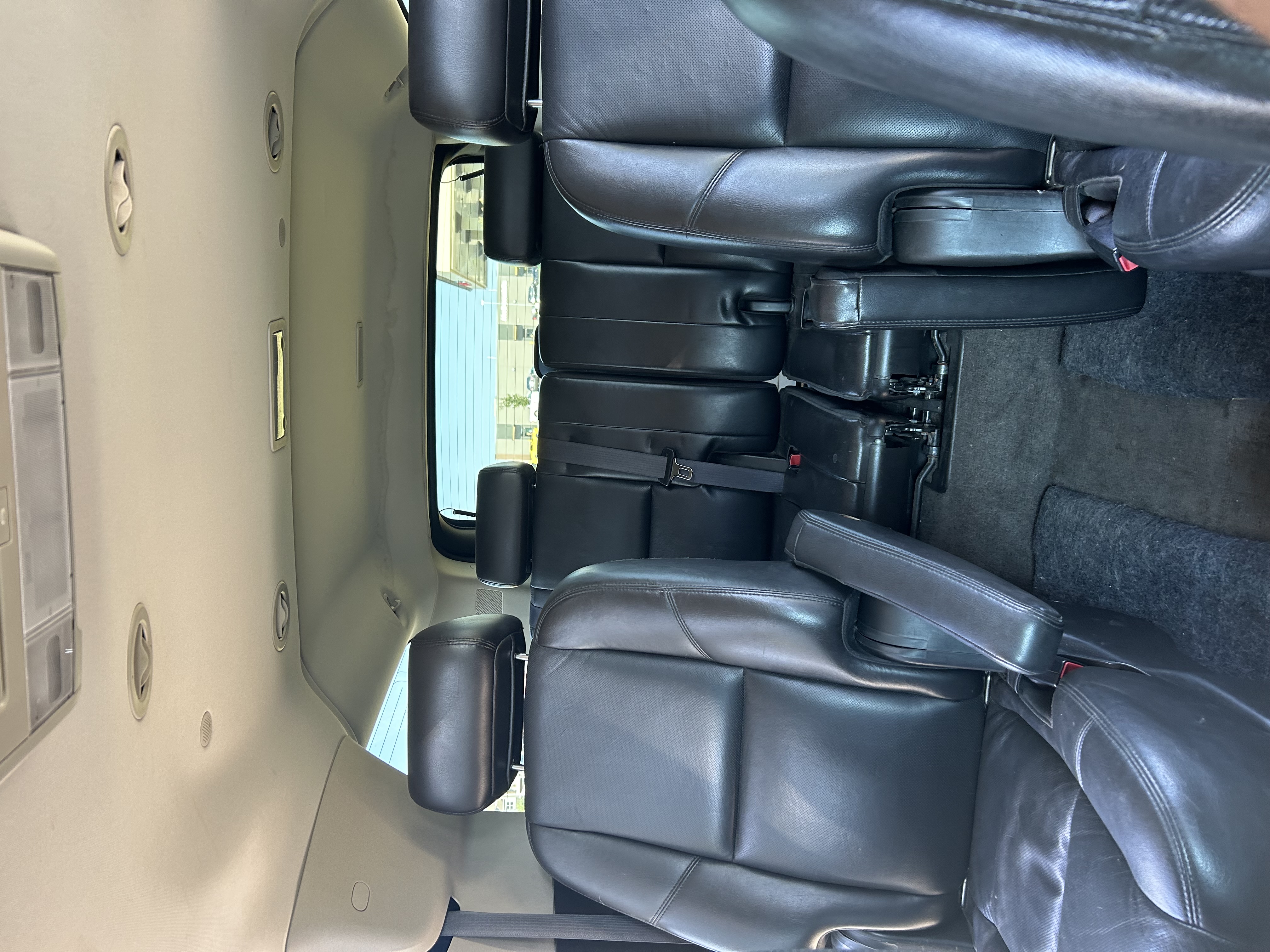 Used 2010 GMC Yukon XL Denali AWD/4WD image 15
