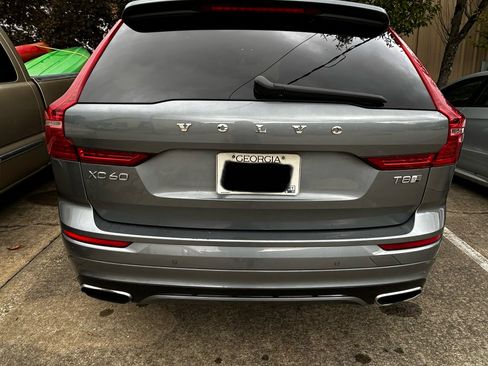 Used 2019 Volvo XC60 T8 R-Design w/ Advanced Package image 13