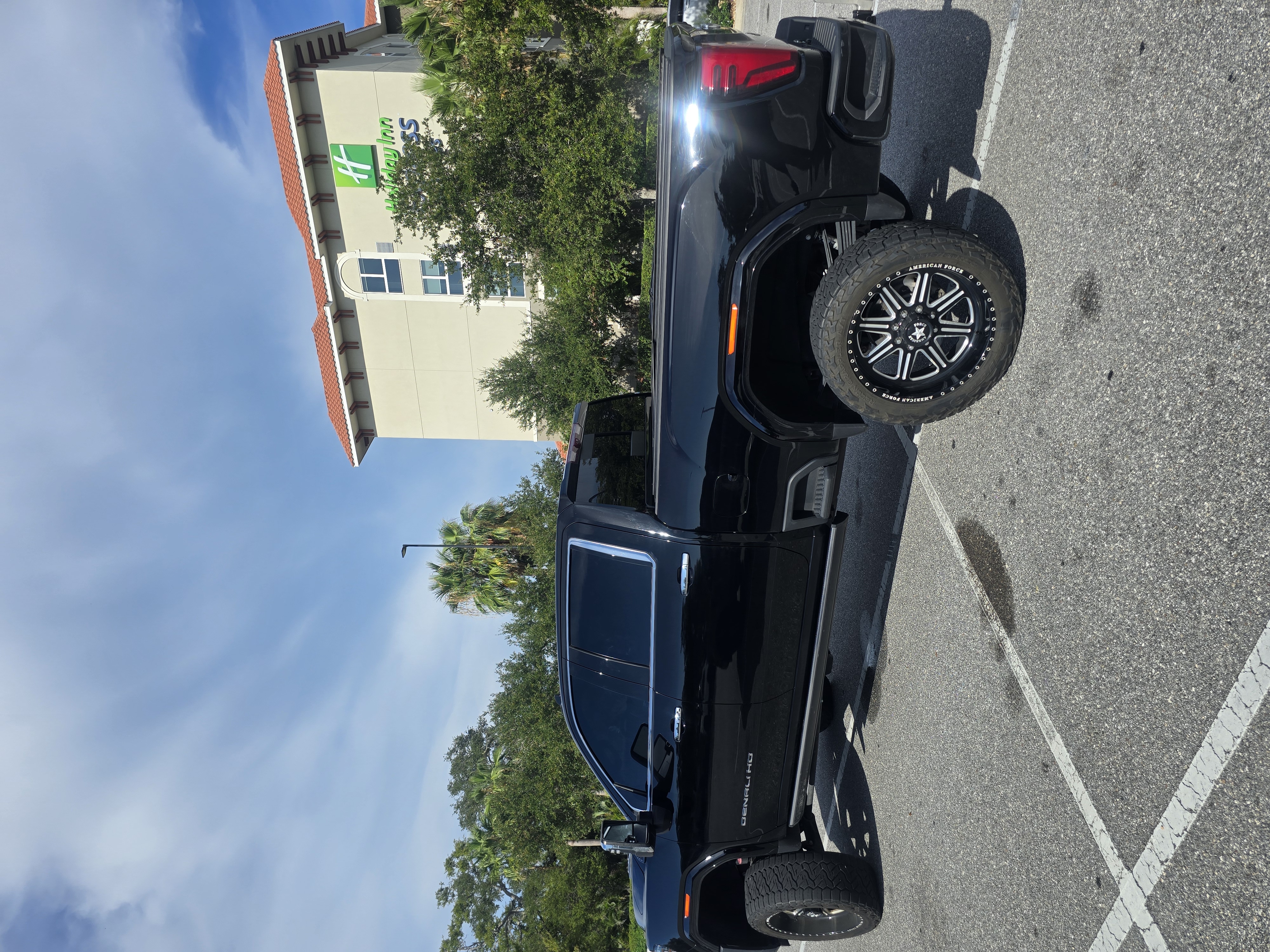 Used 2024 GMC Sierra 2500 Denali Ultimate w/ Max Trailering Package AWD/4WD image 6