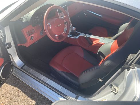 Used 2008 Chrysler Crossfire Limited image 9