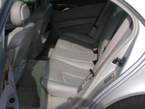 Used 2003 Mercedes-Benz E 320 Sedan image 8
