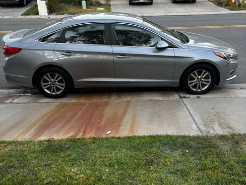 Used 2016 Hyundai Sonata SE FWD image 1