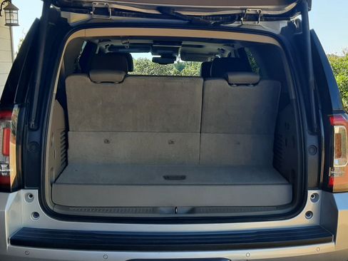 Used 2015 GMC Yukon SLT w/ Open Road Package image 6