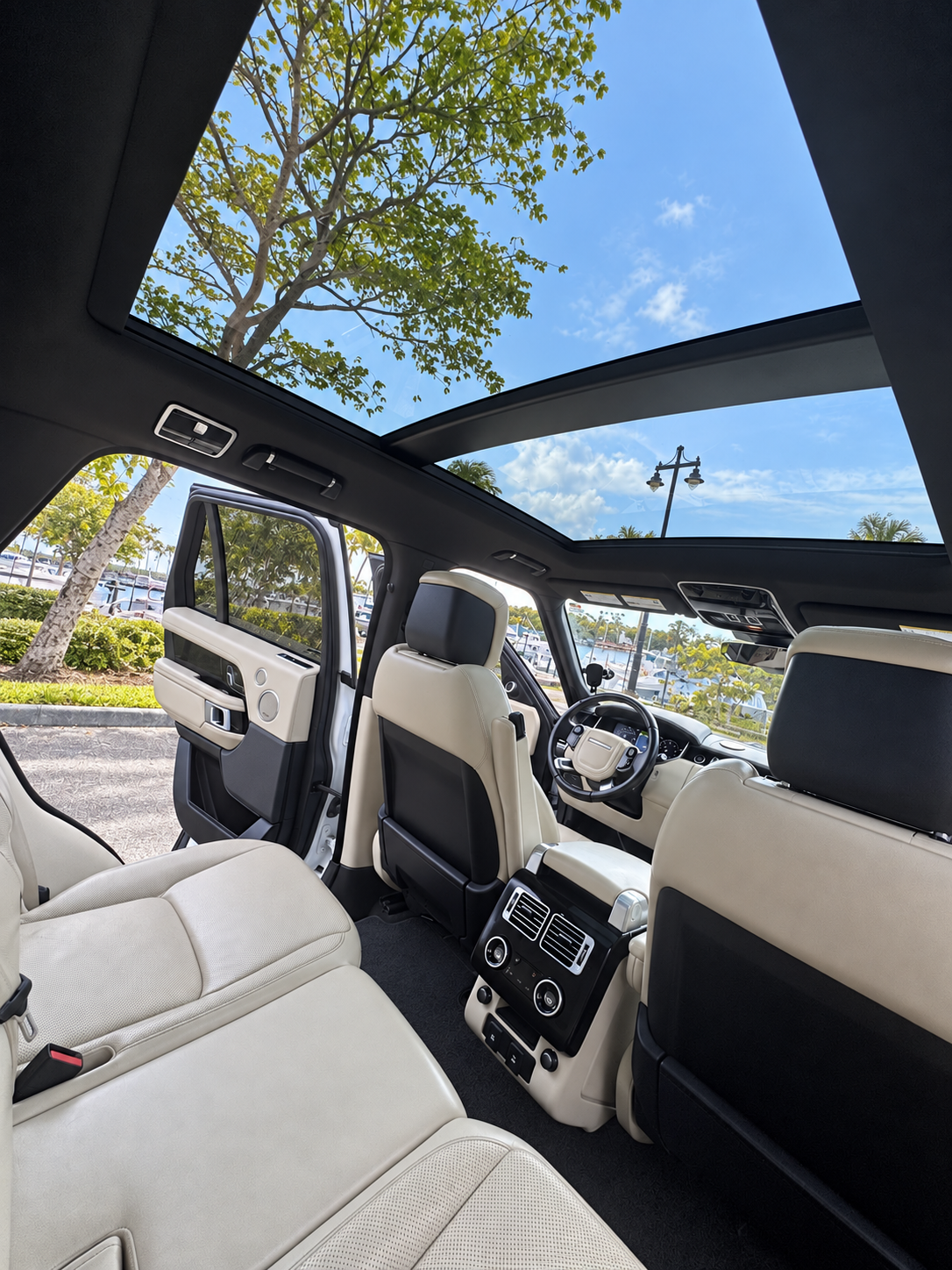 Used 2019 Land Rover Range Rover HSE AWD/4WD image 22
