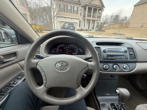 Used 2006 Toyota Camry LE image 10