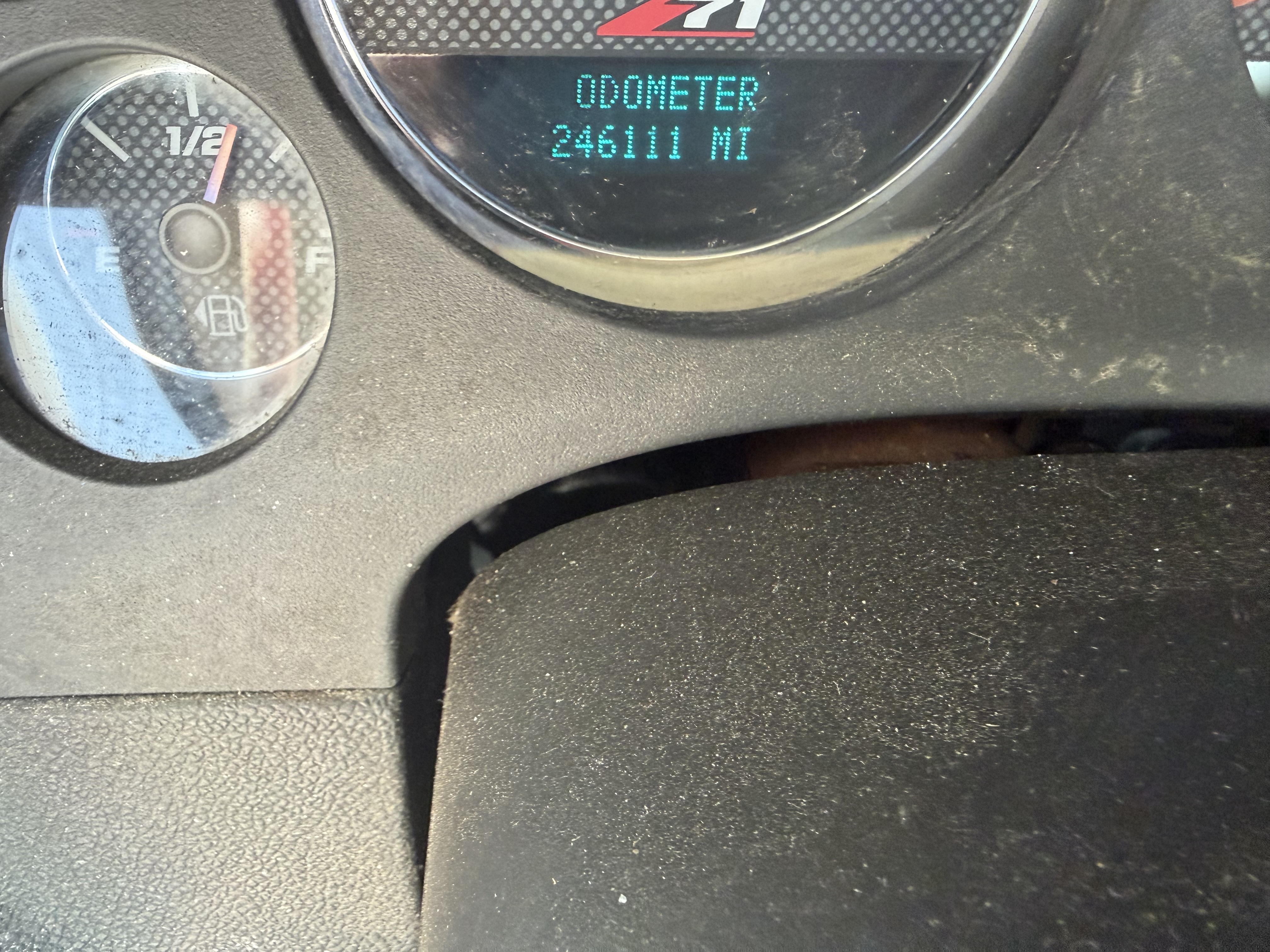 Used 2007 Chevrolet Suburban LT w/ LT Preferred Equipment Group AWD/4WD image 14