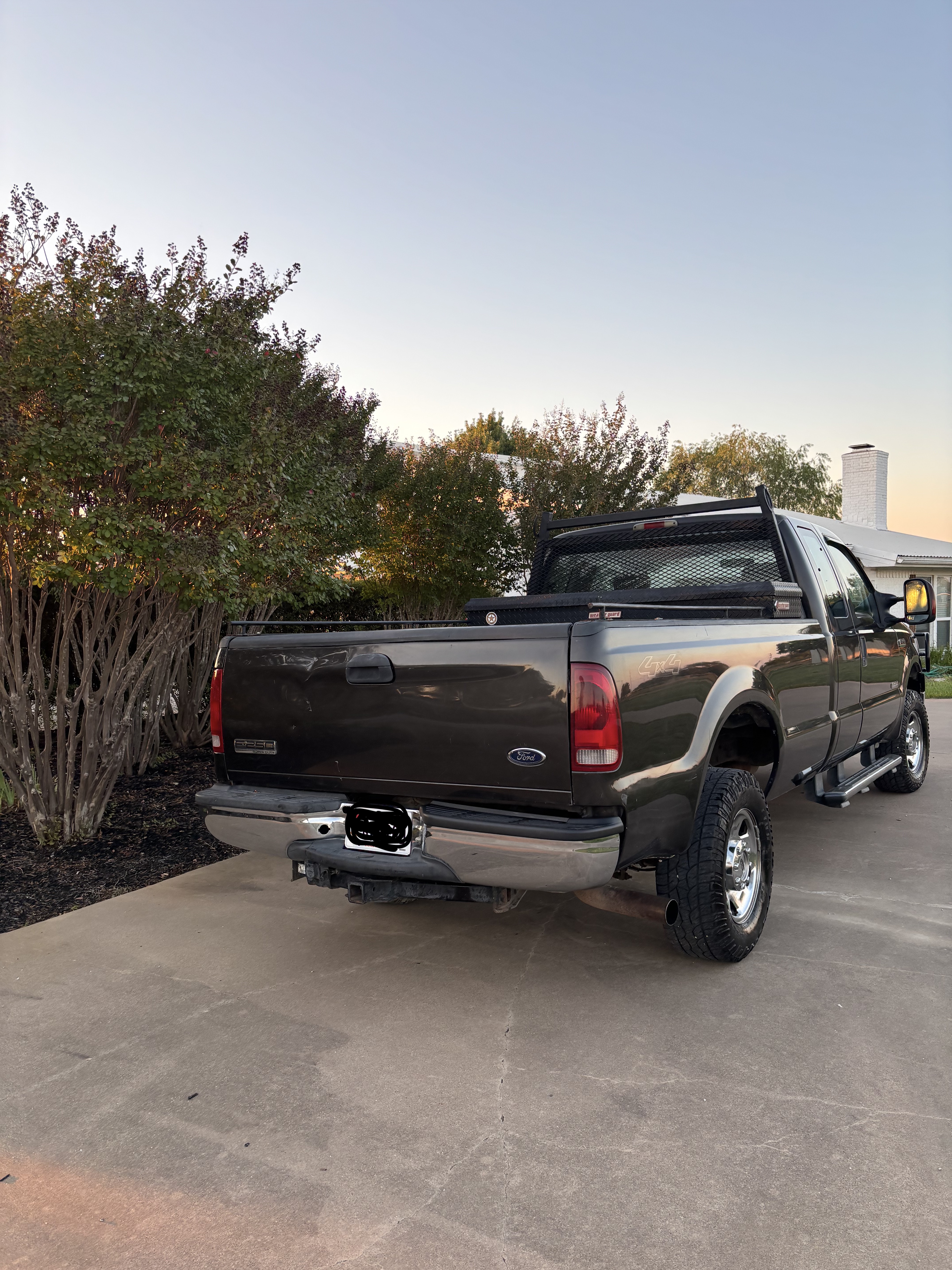 Used 2006 Ford F250 XL AWD/4WD image 5