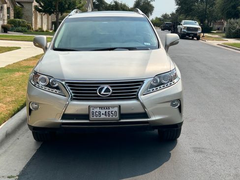 Used 2013 Lexus RX 350 FWD w/ Premium Pkg image 2
