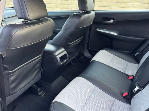 Used 2012 Toyota Camry SE image 13