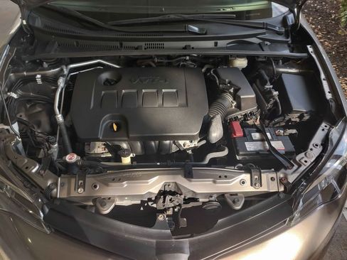 Used 2019 Toyota Corolla LE image 14