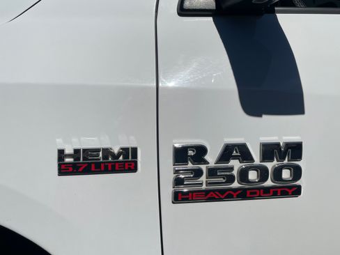 Used 2018 RAM 2500 SLT w/ Protection Group AWD/4WD image 5