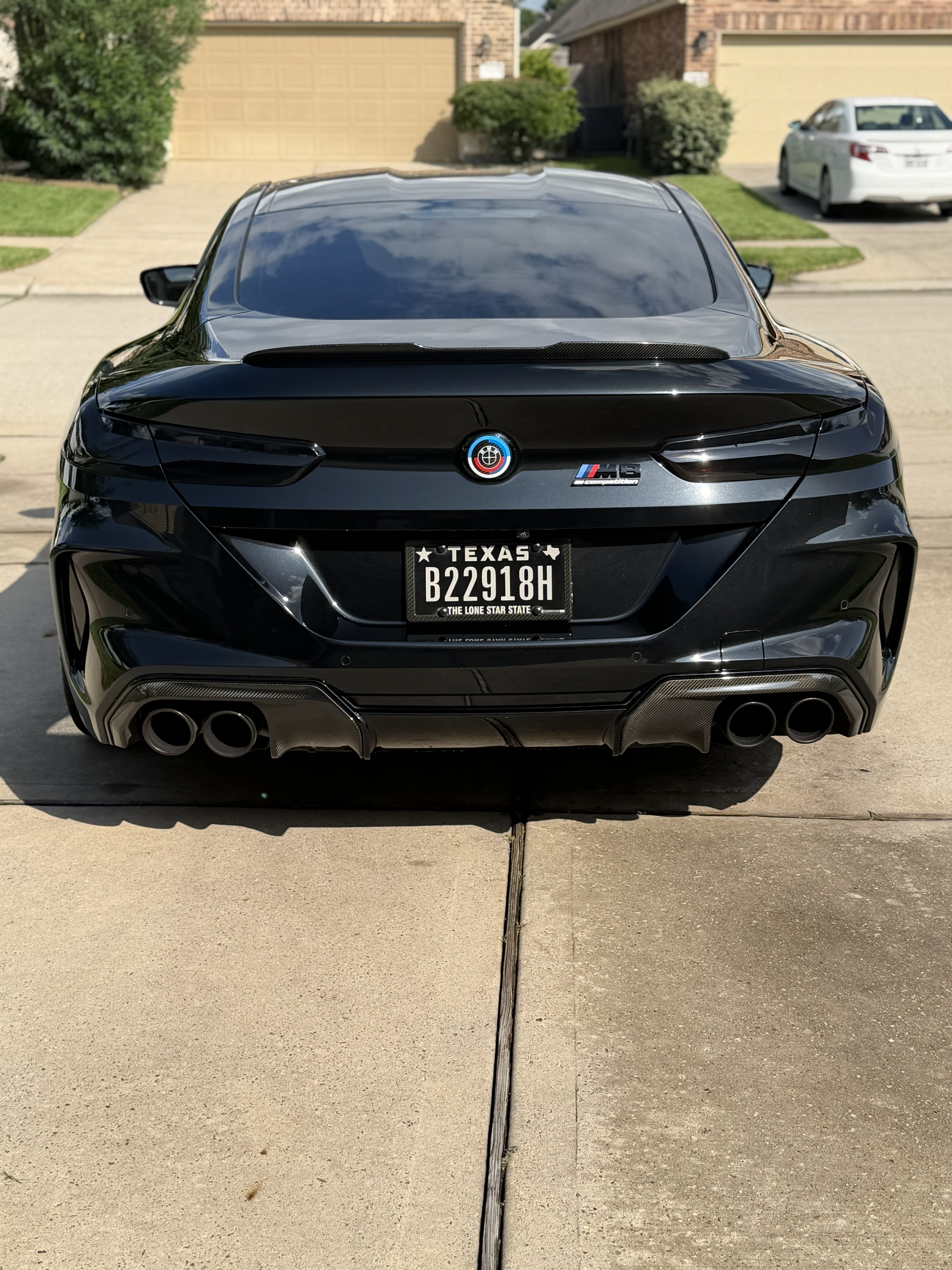 Used 2020 BMW M8 Competition w/ M Carbon Exterior Package AWD/4WD image 2