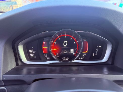 Used 2017 Volvo S60 T5 Inscription Platinum image 9