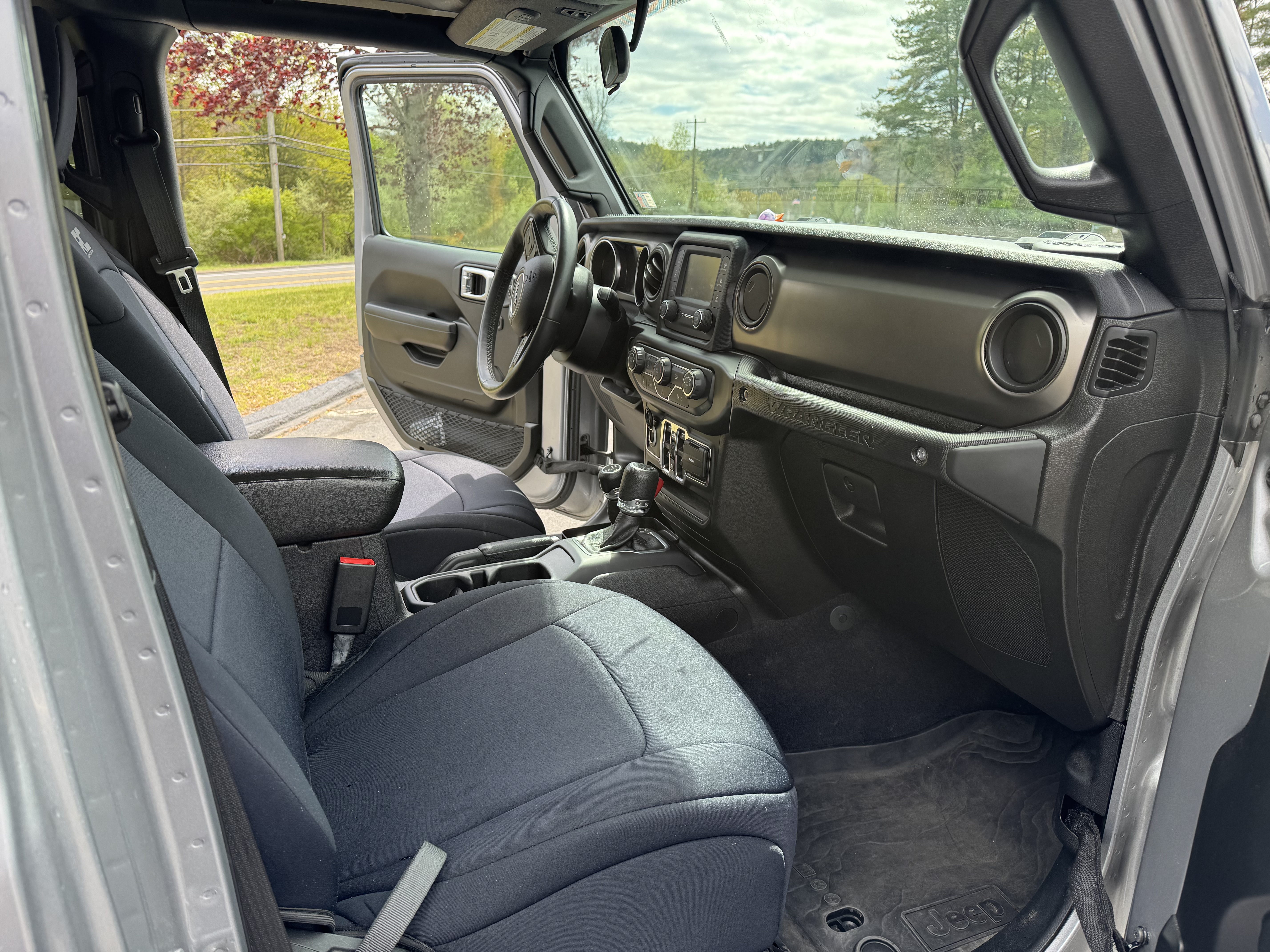Used 2019 Jeep Wrangler Unlimited Sport S AWD/4WD image 14