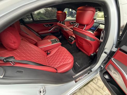 Used 2023 Mercedes-Benz S 580 4MATIC Sedan image 6