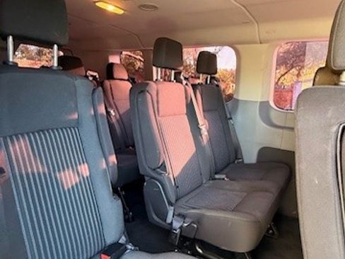 Used 2019 Ford Transit 350 XLT image 9