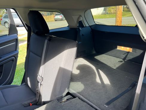 Used 2010 Dodge Journey SXT w/ Flexible Seating Group image 14