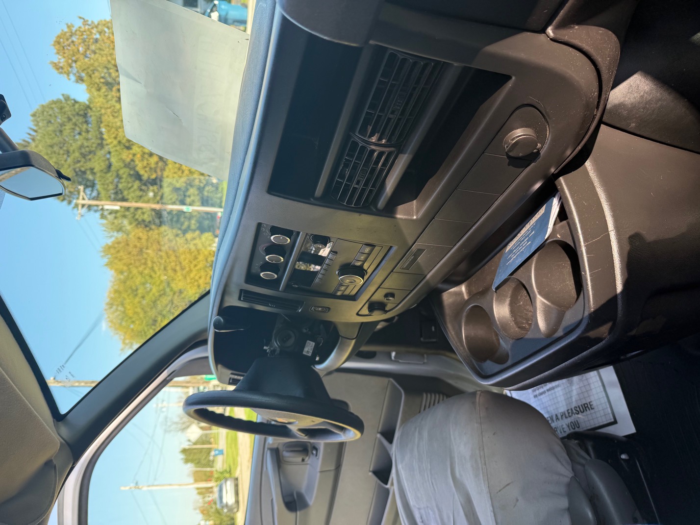 Used 2014 Chevrolet Express 1500 RWD image 11
