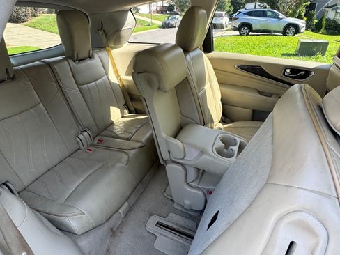 Used 2013 INFINITI JX35 AWD w/ Premium Pkg image 12